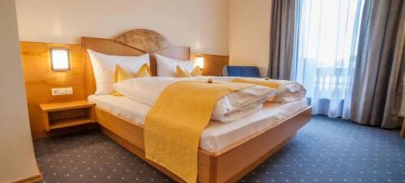 毛特纳可晨沃特宾馆(Gasthof Mauthner Zum Kirchenwirt)图片