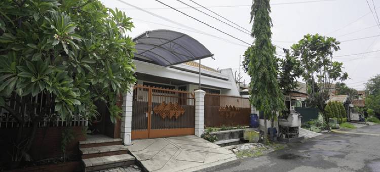 泗水红多兹恩加格尔贾亚酒店(RedDoorz @ Ngagel Jaya Surabaya)图片