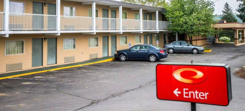 沙莫金坝/锡林斯格罗夫Travelodge by Wyndham酒店(Travelodge by Wyndham Shamokin DAM/Selinsgrove)图片