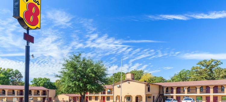 芒特普莱森特温德姆速8酒店(Super 8 by Wyndham Mt. Pleasant TX)图片