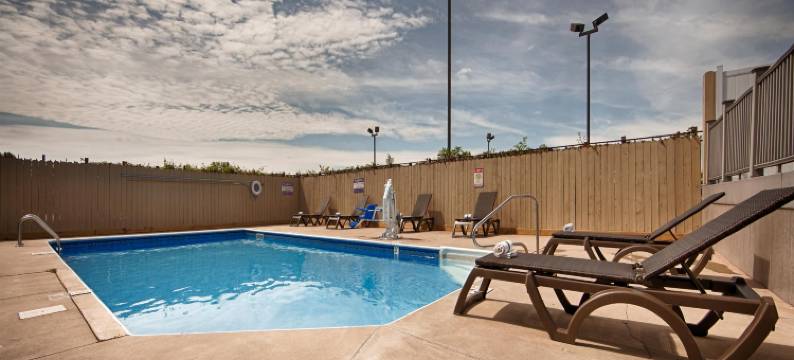 交叉路口贝斯特韦斯特酒店(Best Western Crossroads Inn)图片