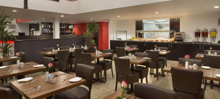 牛津温德姆华美达酒店(Ramada by Wyndham Oxford)图片