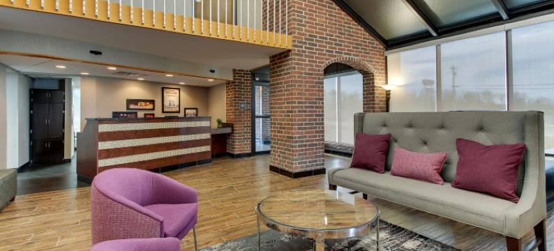 波普勒布拉夫德鲁里套房酒店(Drury Inn & Suites Poplar Bluff)图片