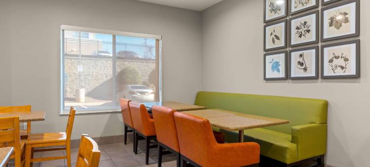 乡村酒店及套房酒店，由卡尔森，阿什维尔巴尔的摩广场(Country Inn & Suites by Radisson, Asheville at Asheville Outlet Mall, NC)图片