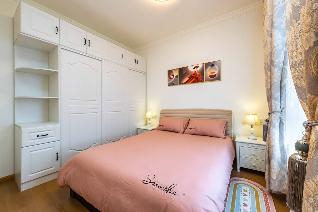 龙湖天第民宿(环城南路分店)