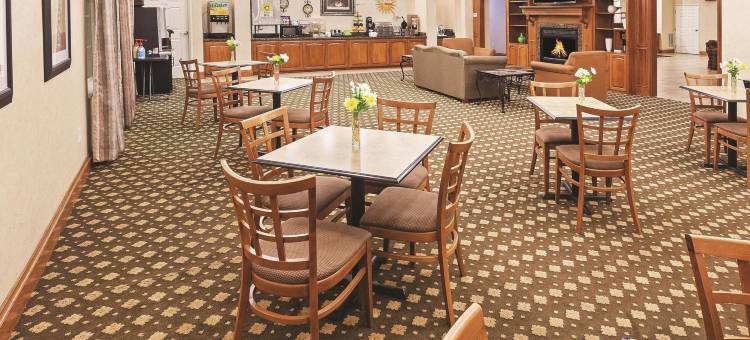 朗维尤南I-20拉昆塔温德姆套房酒店(La Quinta Inn & Suites by Wyndham I-20 Longview South)图片