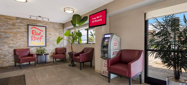 纳什维尔机场红顶PLUS酒店(Red Roof Plus+ Nashville Airport)图片