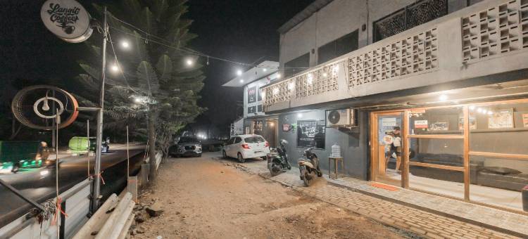 红门酒店-近帕西尔哈亚姆车站芝安朱尔(RedDoorz Near Terminal Pasir Hayam Cianjur)图片