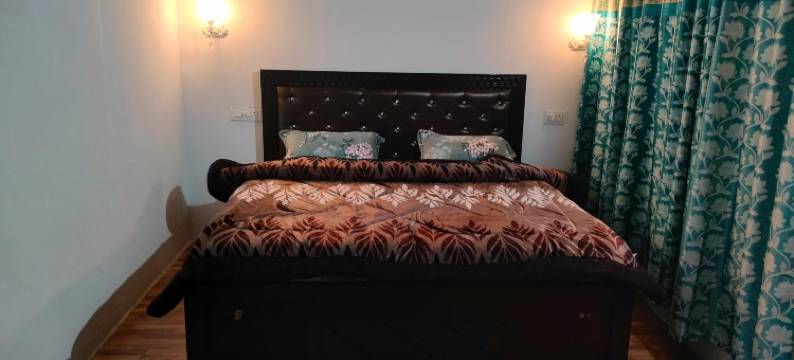 月亮咖啡馆和住宿酒店(Moon Hotel Tungnath)图片