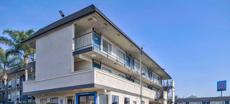 阿纳海姆6号汽车旅馆 - 富勒顿东(Motel 6 Anaheim, CA - Fullerton East)图片