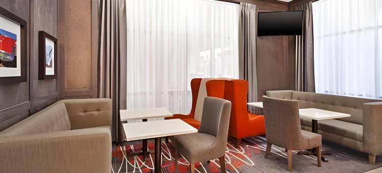 密歇根州底特律迪尔伯恩希尔顿欢朋酒店(Hampton Inn Detroit/Dearborn)图片