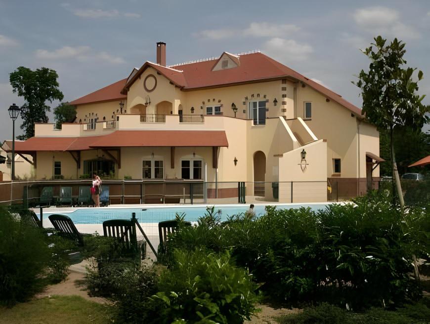 Hôtel Mercure Orléans Portes de Sologne Over view