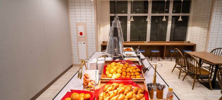 Super Hotel Marugame Station Front图片