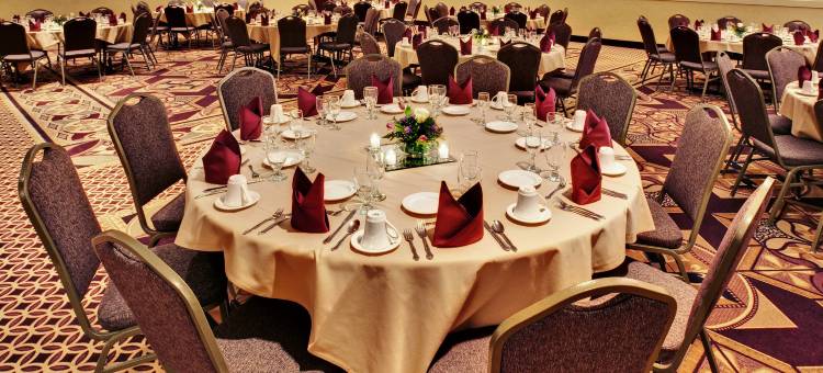 格兰德城区华美达酒店(Ramada by Wyndham Midtown Grand Island)图片