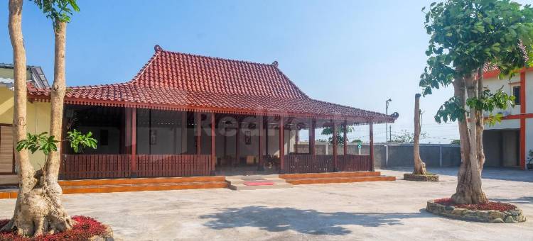 德瓦塔YIA米特拉红门酒店(Hotel Dewata Yia Mitra RedDoorz)图片