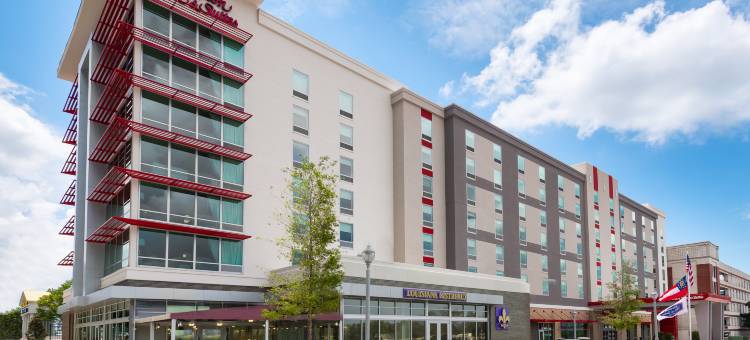 亚特兰大巴克海特广场希尔顿欢朋套房酒店(Hampton Inn & Suites Atlanta Buckhead Place)图片