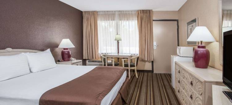 Travelodge by Wyndham Deltona图片