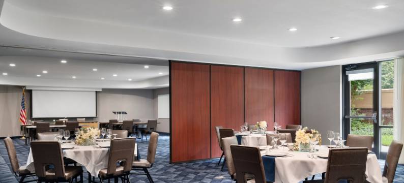 里士满北/格伦艾伦万怡酒店(Courtyard Richmond North/Glen Allen)图片