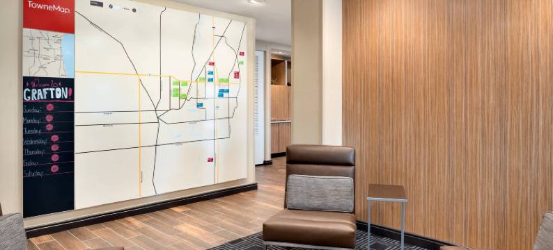 密尔沃基-格拉夫顿TownePlace套房酒店(TownePlace Suites Milwaukee Grafton)图片