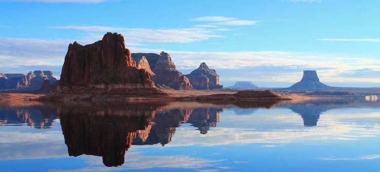 日出鲍威尔湖和羚羊峡谷-火盆、观星和观景别墅(Lake Powell Sunrise Villa by Antelope Canyon - Firepit, Stargazing & Scenic View)图片