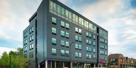明尼阿波利斯上城 MOXY 酒店