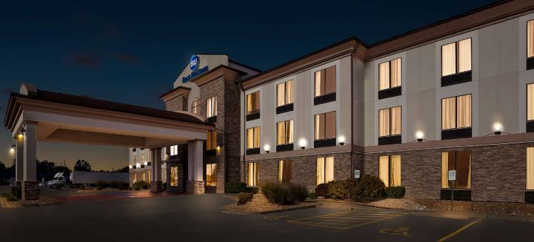 北圣路易机场贝斯特韦斯特普拉斯套房酒店(Best Western St. Louis Airport North Hotel  Suites)图片