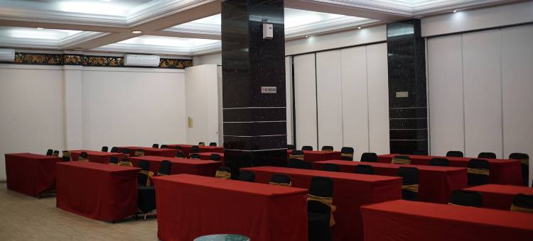 新普里花园酒店 - 三宝垄机场(Hotel New Puri Garden Bandara Semarang)图片