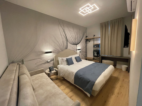 中央贾科米尼酒店