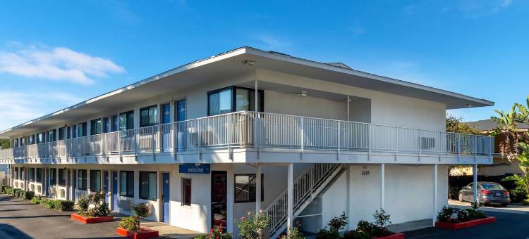 圣巴巴拉州6号汽车旅馆(Motel 6 Santa Barbara, CA - State Street)图片