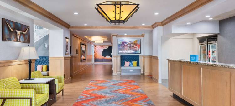 道奇城欢朋套房酒店(Hampton Inn & Suites Dodge City)图片