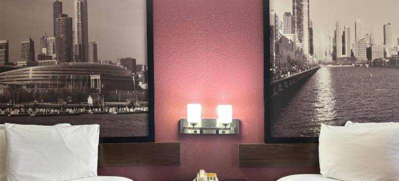 速8酒店-温德姆集团巴黎伊利诺伊(Super 8 by Wyndham Paris IL)图片