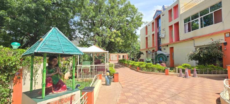 HotelGrandAkkamahadevi图片