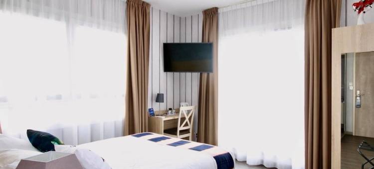 原创精品湖滨酒店-比斯卡尔罗斯海滩(The Originals Boutique, Hotel Lakeside)图片