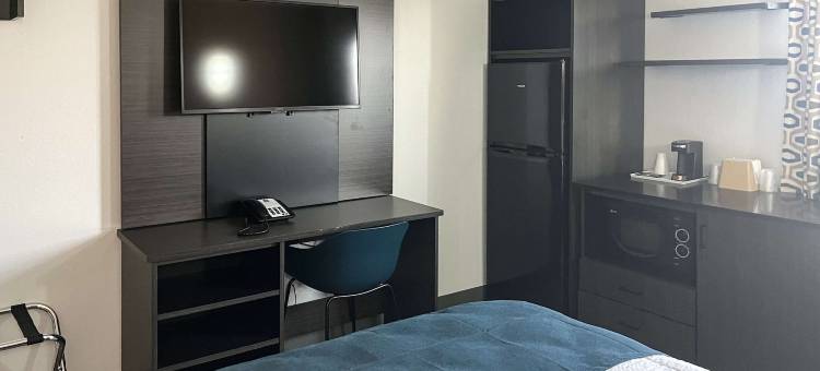 加利福尼亚州德拉诺 6 号开放式公寓套房酒店(Studio 6 Suites Delano, CA)图片