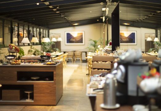 Icon Embassy Hotel Overview