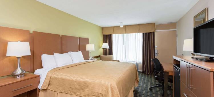 南派恩斯派恩赫斯特温德姆戴斯酒店及会议中心(Days Inn & Conf Center by Wyndham Southern Pines Pinehurst)图片