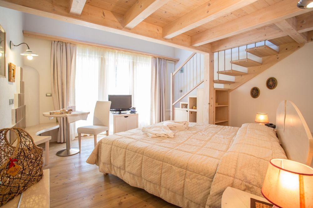 Castelir Suite Hotel Over view