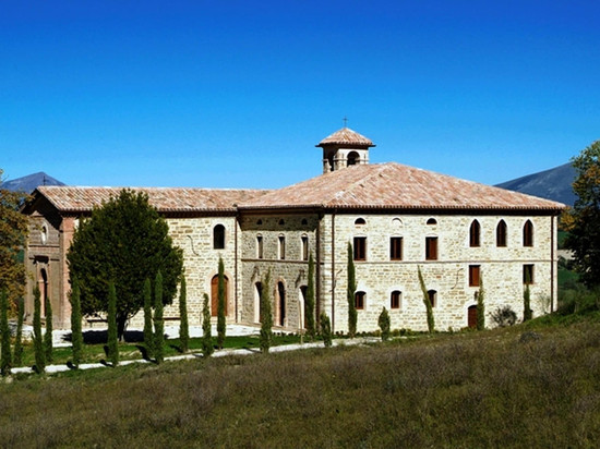 圣比亚焦修道院家庭旅馆