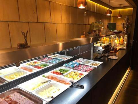 Altstadtmittehotel Sonne Hotel Overview