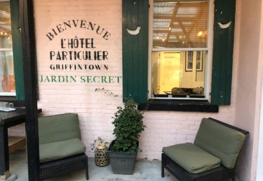 L'Hotel Particulier Griffintown Hotel Overview