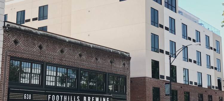 温斯顿塞勒姆市中心万怡酒店(Courtyard Winston-Salem Downtown)图片