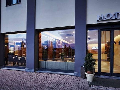 比萨瓦尔德拉酒店