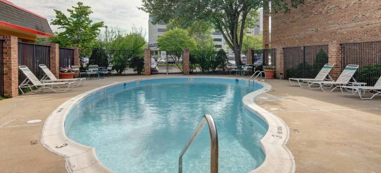 泰森角郊区工作室(Suburban Studios Tysons Corner)图片