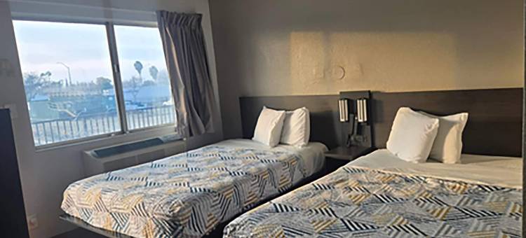 丽笙公园酒店，特雷西(Super 8 by Wyndham Tracy)图片