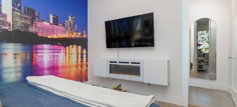 Modern 3 Bed 3 Bath Home with Rooftop Patio Minutes from Downtown & Deep Ellum图片