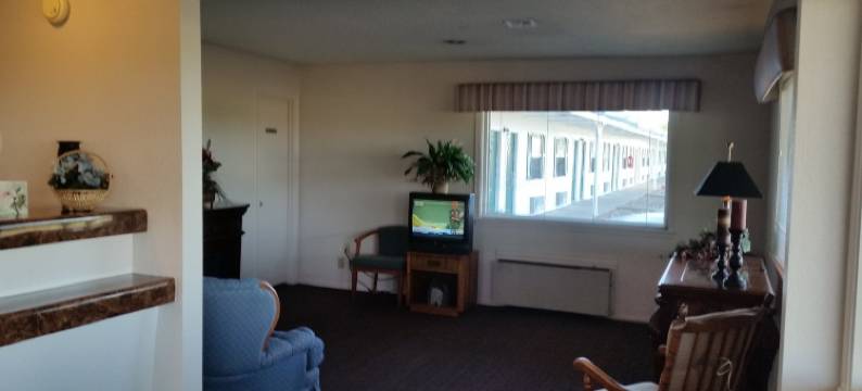 爱法拉湖旅馆(Lake Eufaula Inn)图片