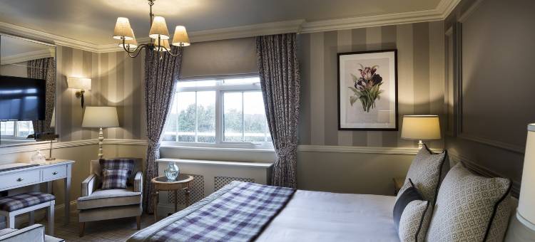 唐霍尔乡村之家酒店(Down Hall Hotel)图片