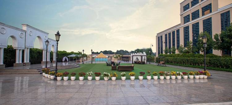 高仑萨洛瓦尔首映(The Gaurs Sarovar Premiere)图片