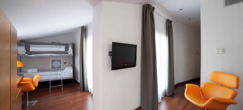 马拉加佩蒂特宫广场酒店(Petit Palace Plaza Málaga)图片