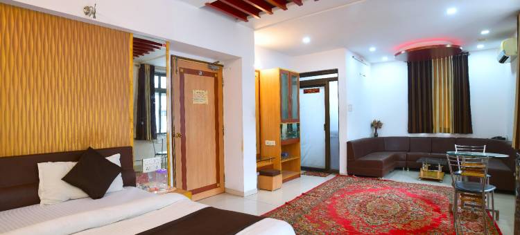 OYO 9751 福伦达凡住宅酒店(Collection O Dandiya Bazar Formerly Vrundavan Residency)图片